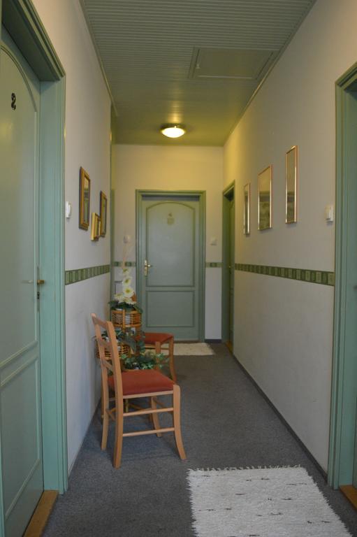 Bed and Breakfast Muskatli Panzio Győr Zewnętrze zdjęcie
