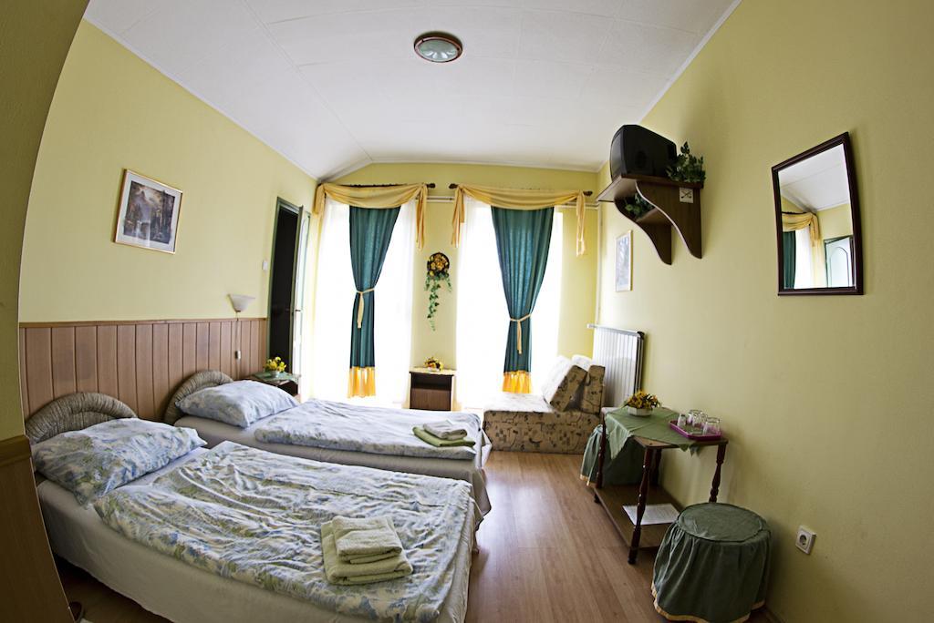 Bed and Breakfast Muskatli Panzio Győr Pokój zdjęcie