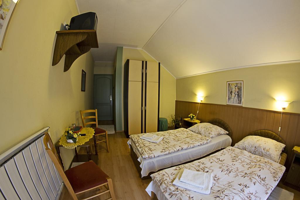 Bed and Breakfast Muskatli Panzio Győr Pokój zdjęcie