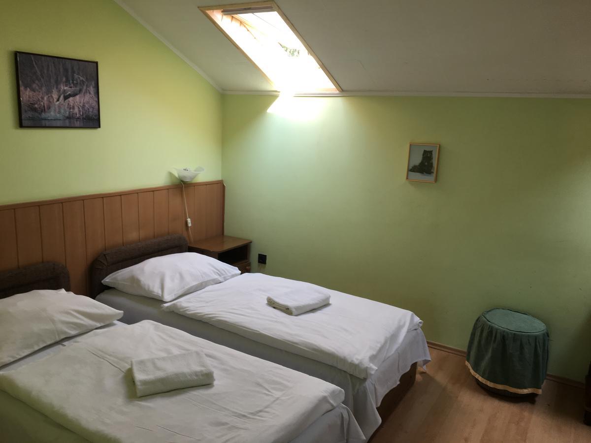 Bed and Breakfast Muskatli Panzio Győr Zewnętrze zdjęcie